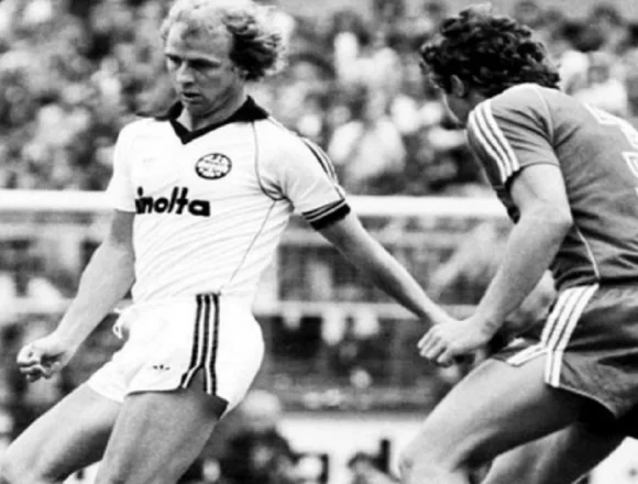 West Germany को 1974 का World Cup दिलाने वाले खिलाडी बर्नड होलजेनबीन का निधन